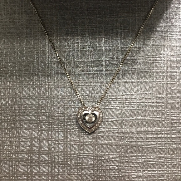 Zales heart necklace - Picture 1 of 3